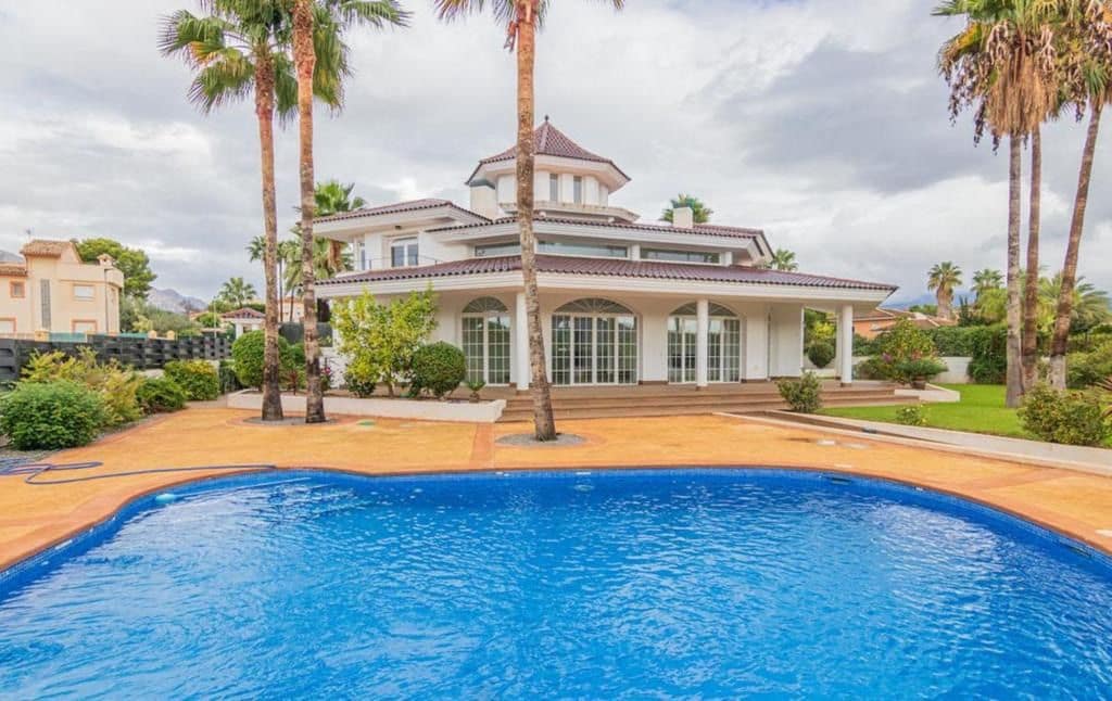 5 Zimmer Villa zu verkaufen in Alfaz del Pi / L'Alfas del Pi mit Pool Garage - 1.600.000 € (Ref: 7462882)