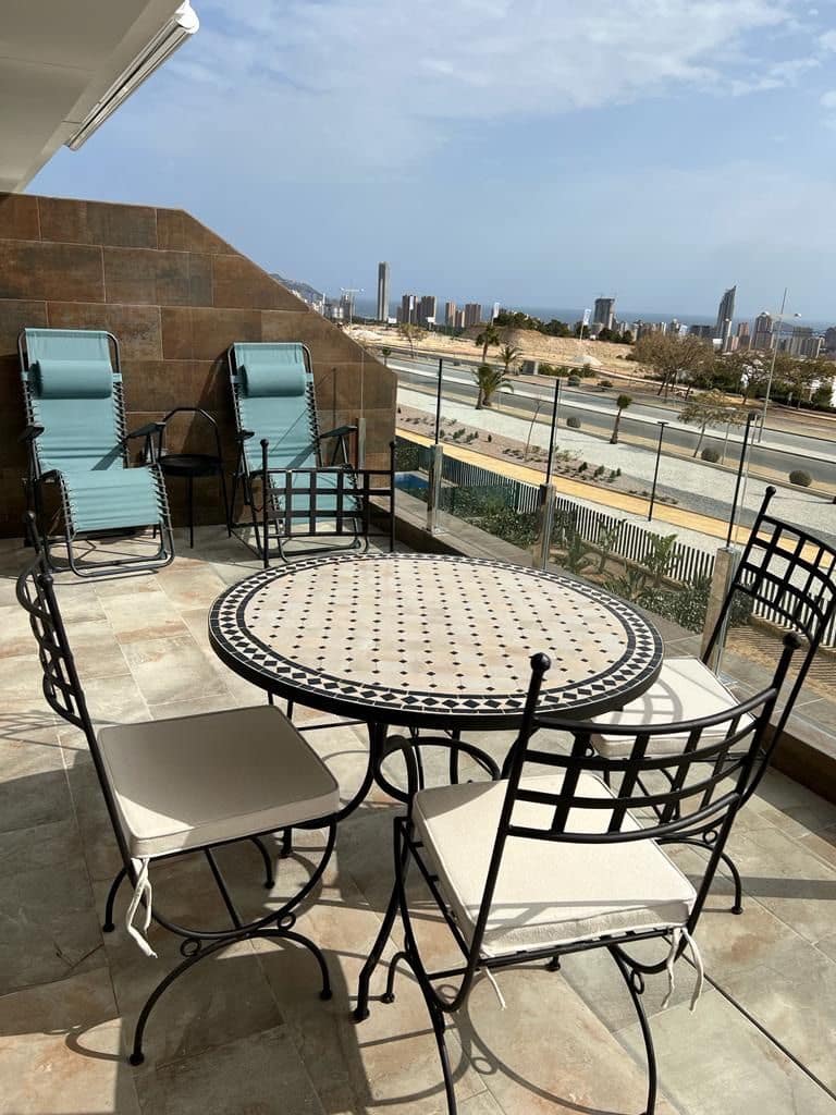 3 soveværelse Lejlighed til leje i Finestrat med swimmingpool - € 2.400 (Ref: 7734961)