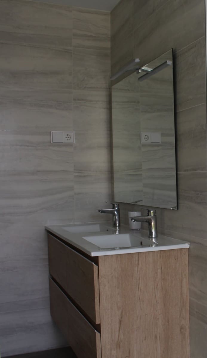 4 bedroom Villa for sale in Finestrat with pool - € 680,000 (Ref: 7740739)