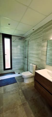 4 quarto Moradia para venda em Finestrat com piscina - 680 000 € (Ref: 7740739)