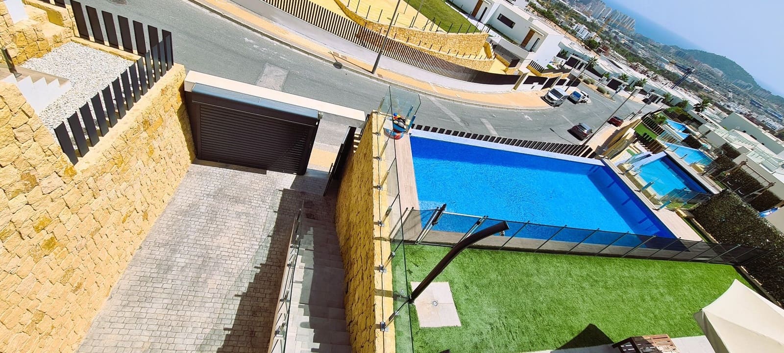 4 bedroom Villa for sale in Finestrat with pool - € 680,000 (Ref: 7740739)