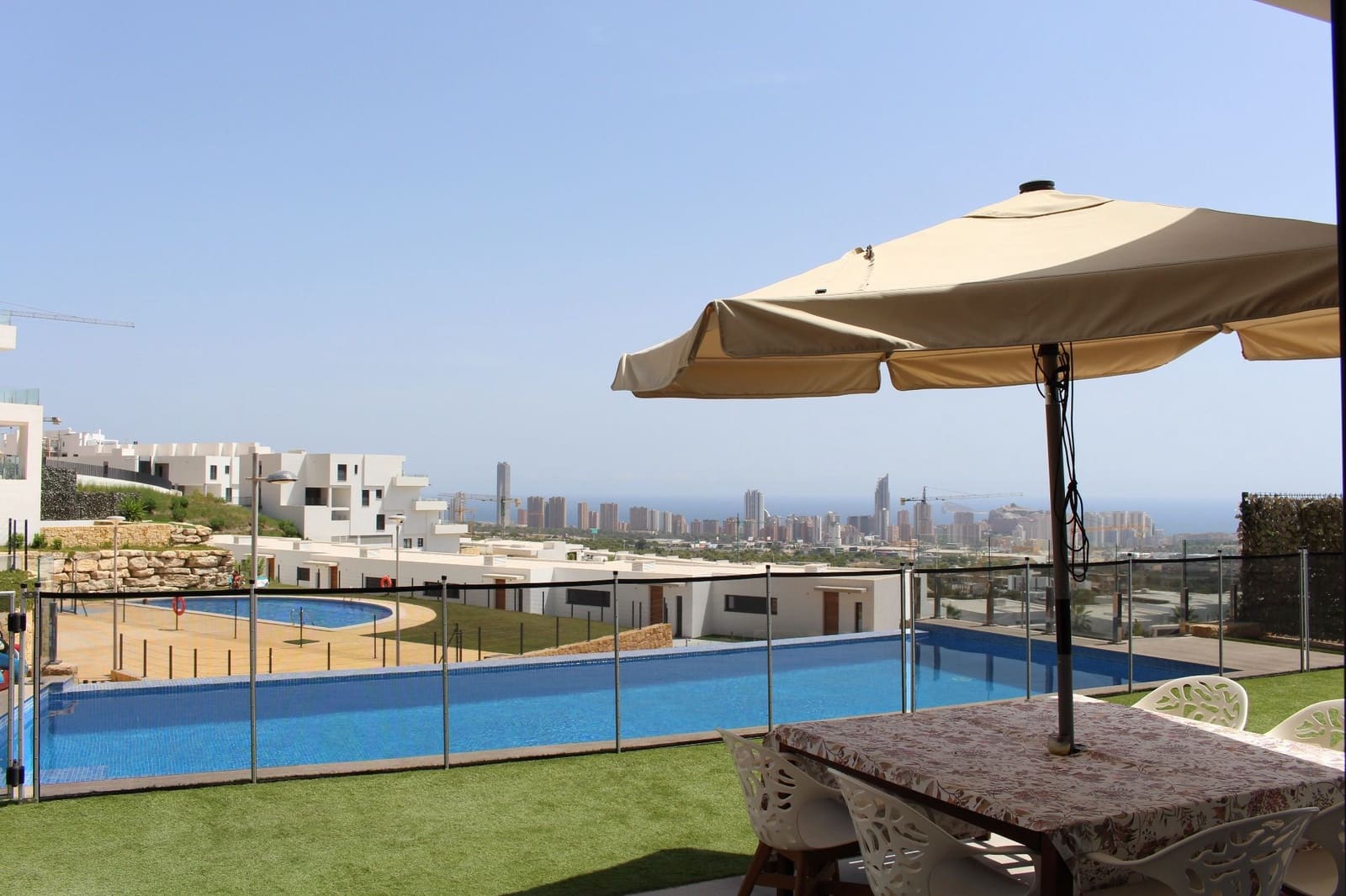 4 bedroom Villa for sale in Finestrat with pool - € 680,000 (Ref: 7740739)