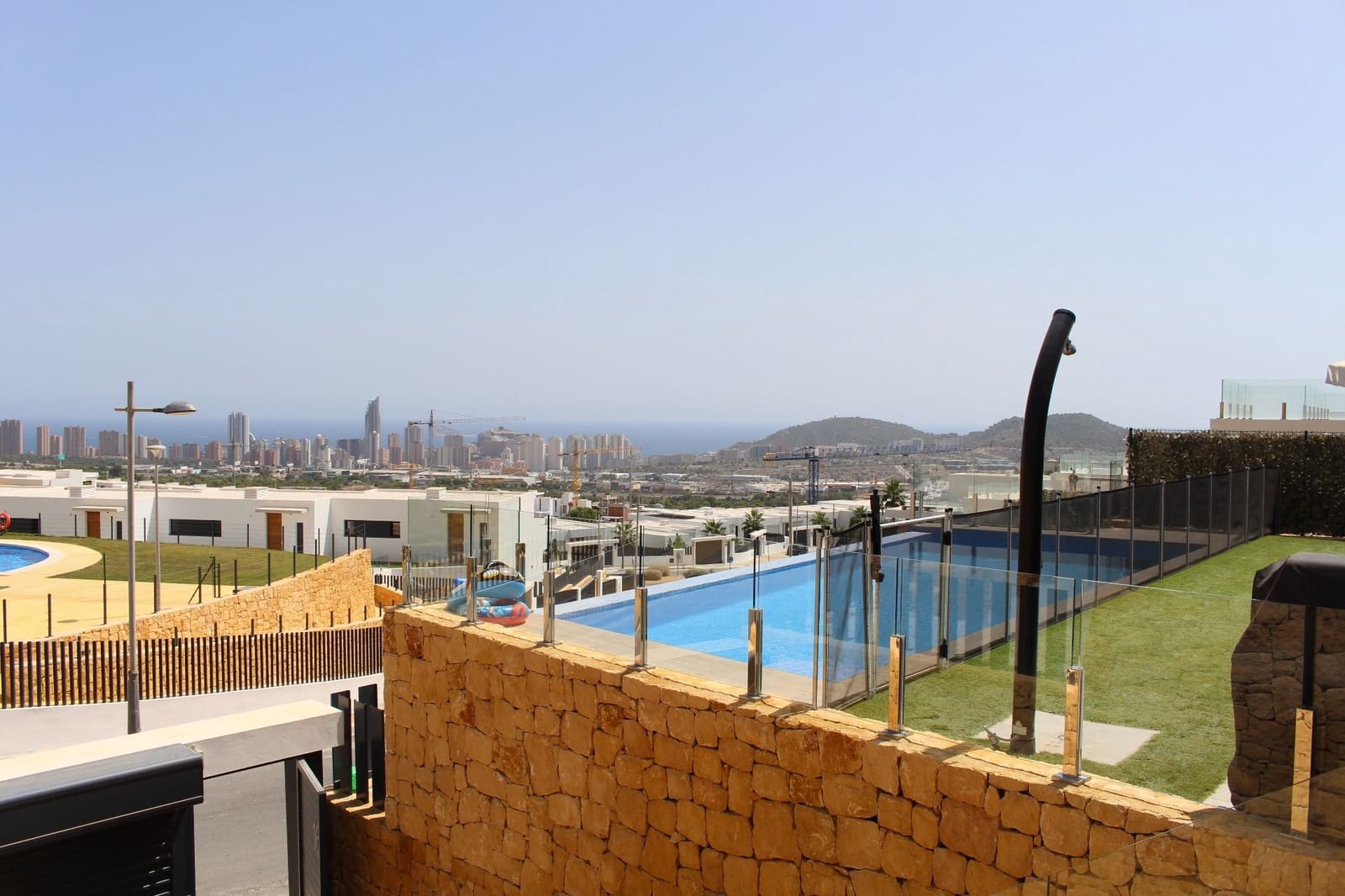 4 bedroom Villa for sale in Finestrat with pool - € 680,000 (Ref: 7740739)