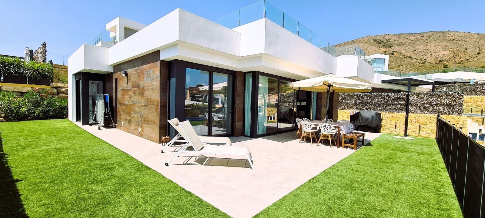 4 bedroom Villa for sale in Finestrat with pool - € 680,000 (Ref: 7740739)