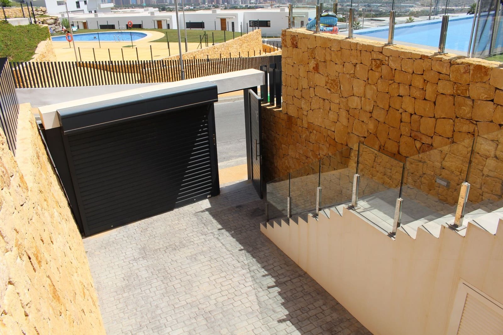 4 bedroom Villa for sale in Finestrat with pool - € 680,000 (Ref: 7740739)