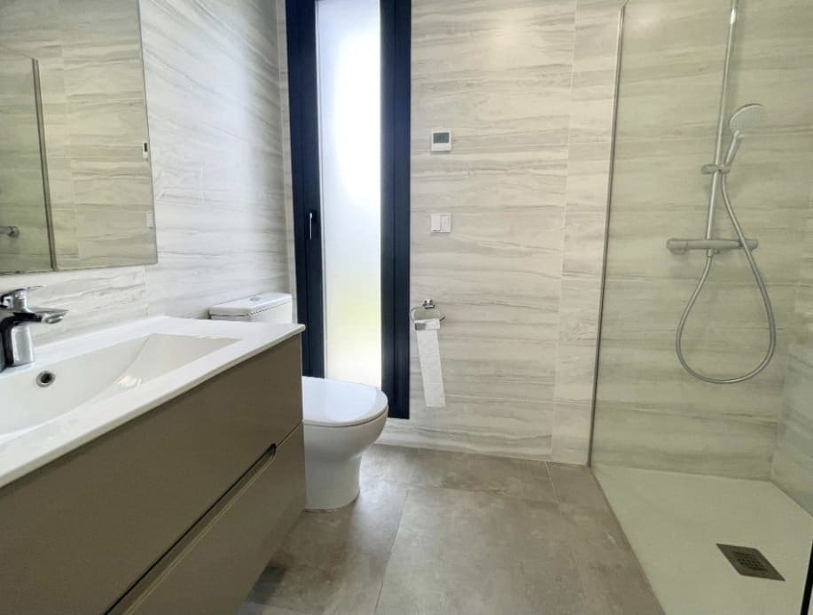 4 bedroom Villa for sale in Finestrat with pool - € 680,000 (Ref: 7740739)