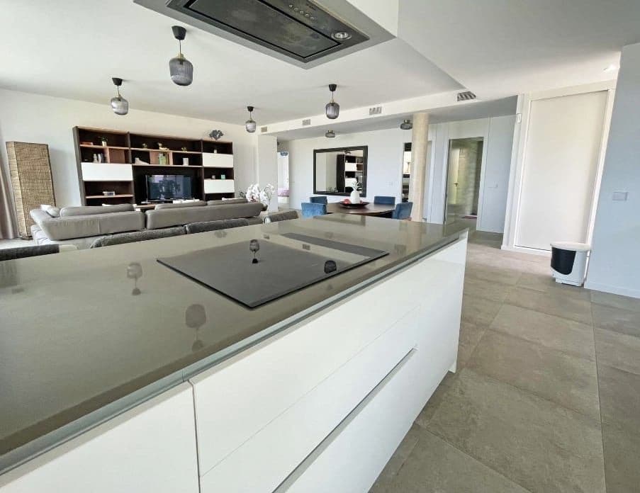 4 bedroom Villa for sale in Finestrat with pool - € 680,000 (Ref: 7740739)