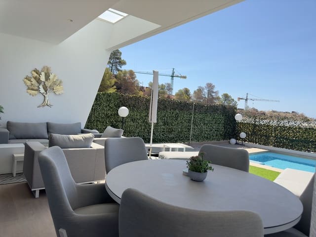 3 bedroom Villa for sale in Finestrat with pool garage - € 565,000 (Ref: 8634205)