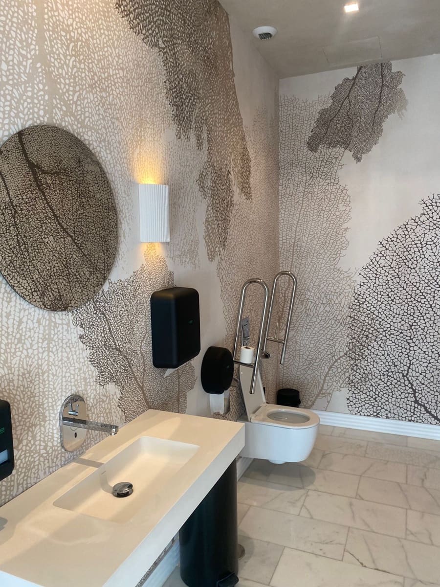 2 bedroom Apartment for sale in Benidorm with pool garage - € 1,100,000 (Ref: 8866885)