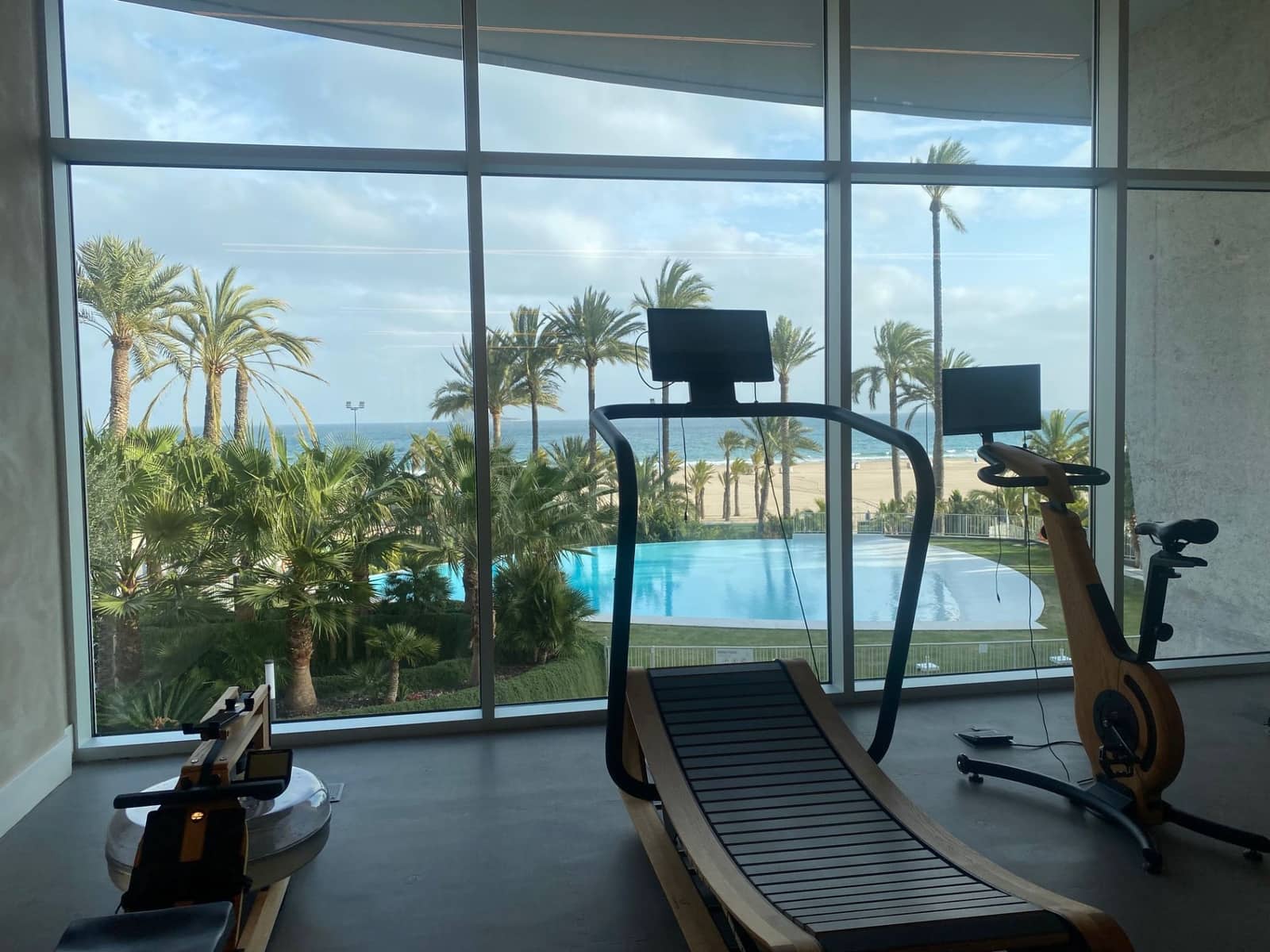 2 bedroom Apartment for sale in Benidorm with pool garage - € 1,100,000 (Ref: 8866885)