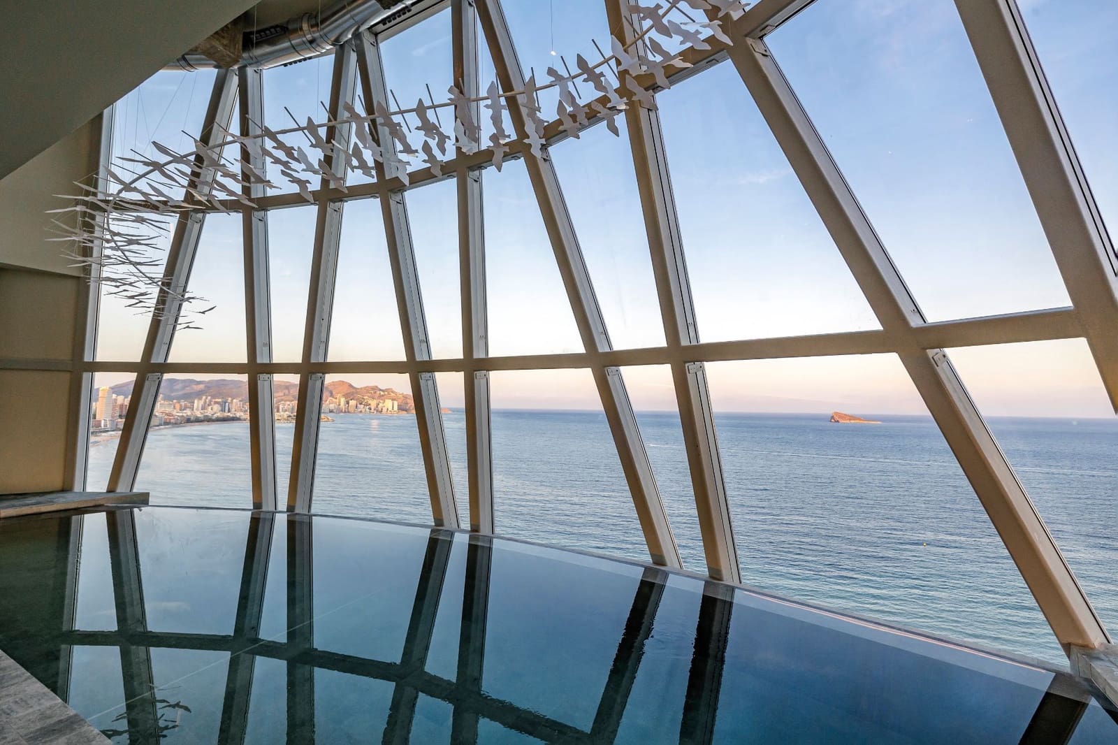 2 bedroom Apartment for sale in Benidorm with pool garage - € 1,100,000 (Ref: 8866885)