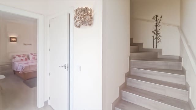 6 sypialnia Willa na sprzedaż w Albir z basenem garażem - 1 100 000 € (Ref: 9008413)
