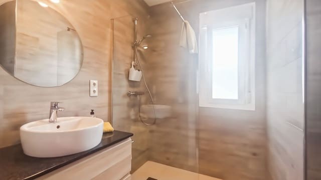 6 sypialnia Willa na sprzedaż w Albir z basenem garażem - 1 100 000 € (Ref: 9008413)