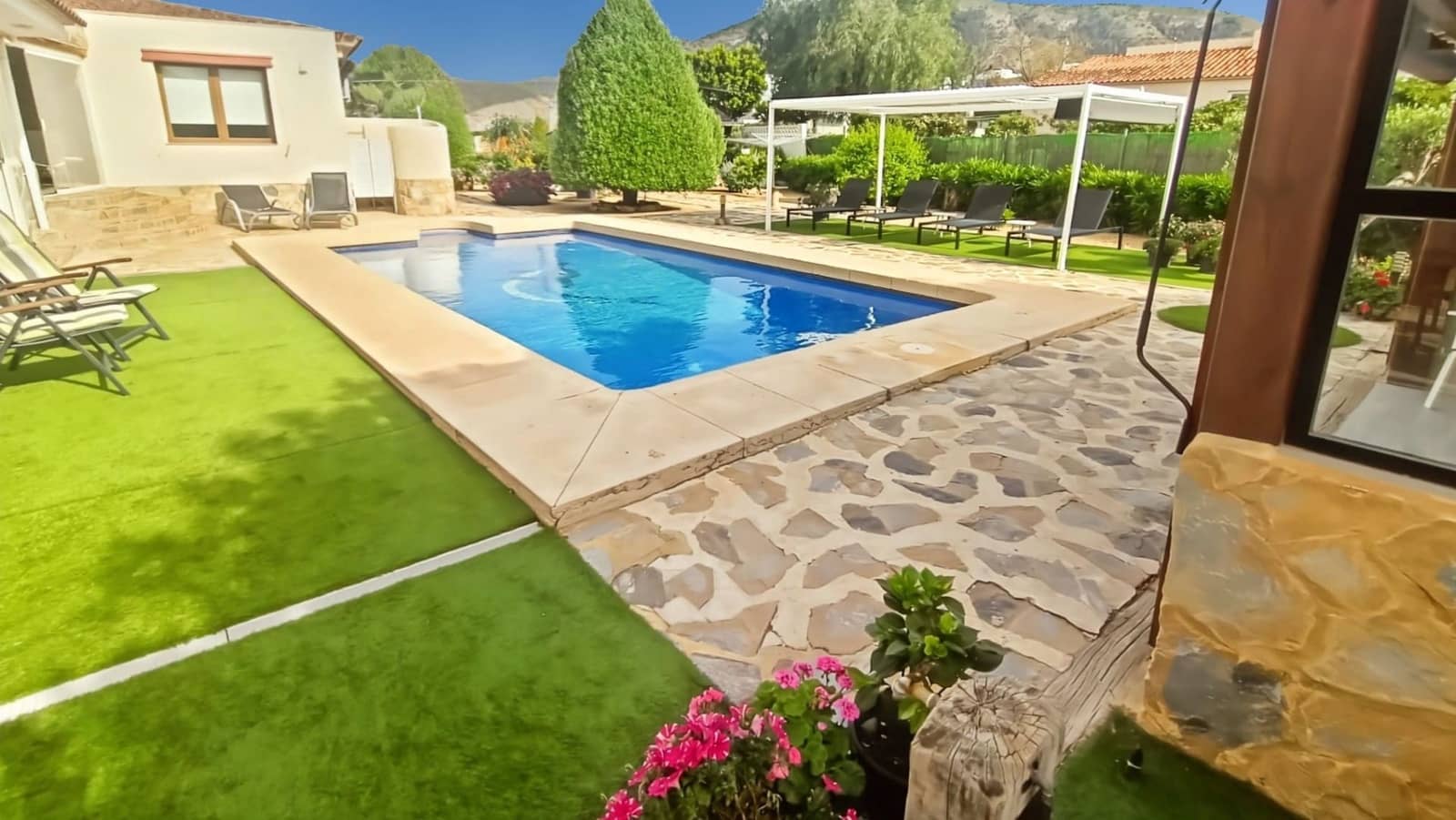 Chalet de 6 habitaciones en Albir en venta con piscina garaje - 1.100.000 € (Ref: 9008413)