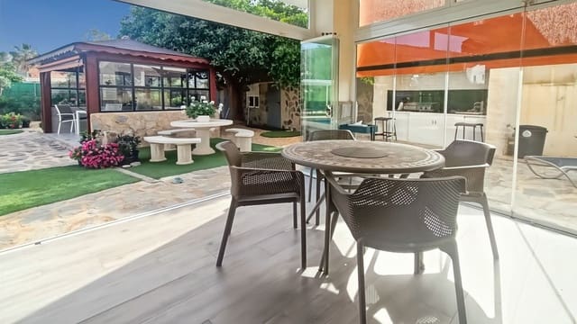 6 sypialnia Willa na sprzedaż w Albir z basenem garażem - 1 100 000 € (Ref: 9008413)