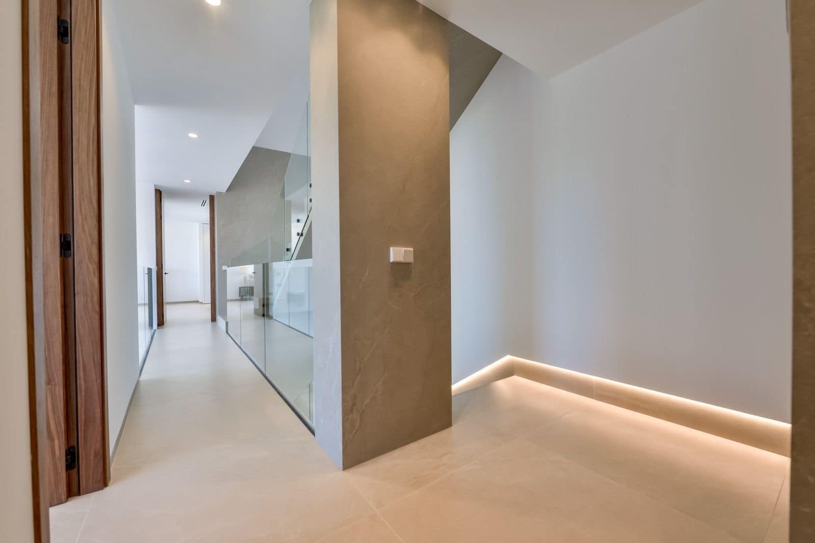 4 bedroom Villa for sale in Altea - € 2,795,000 (Ref: 9288012)