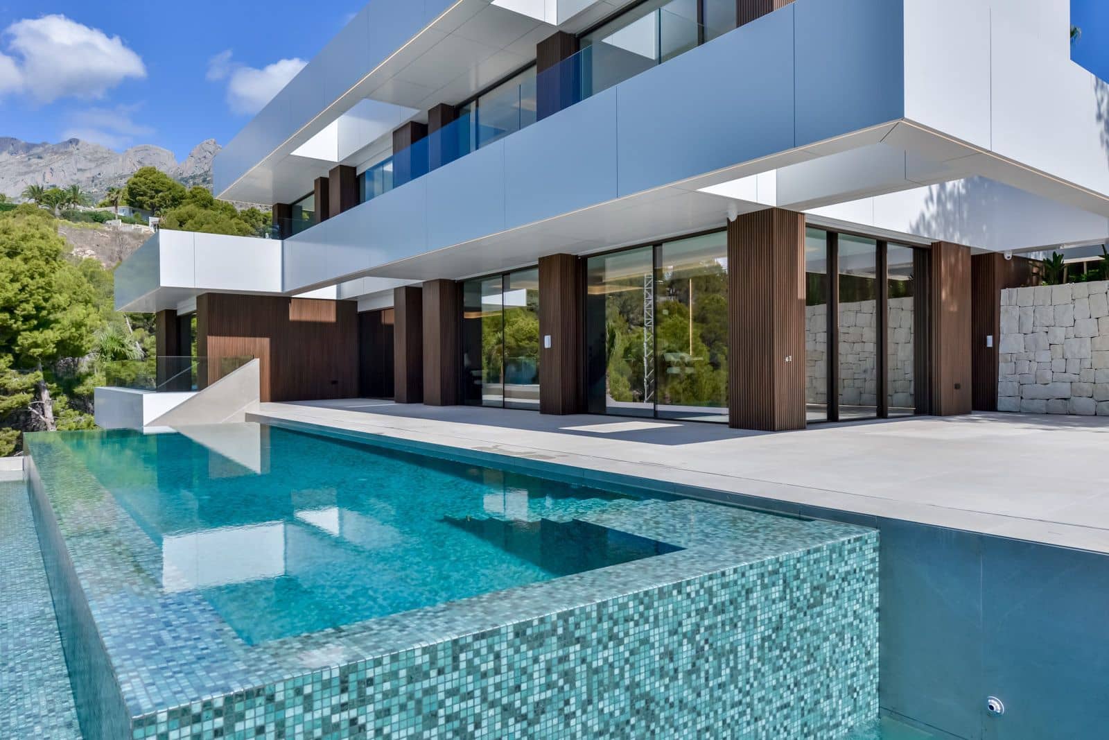 4 bedroom Villa for sale in Altea - € 2,795,000 (Ref: 9288012)