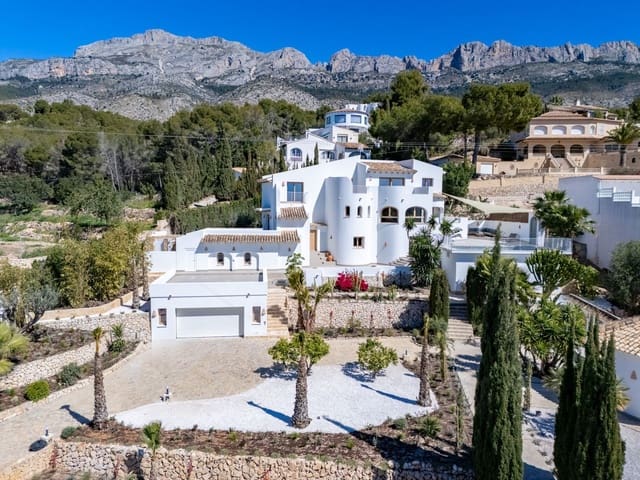 5 bedroom Villa for sale in Altea - € 1,495,000 (Ref: 9288013)
