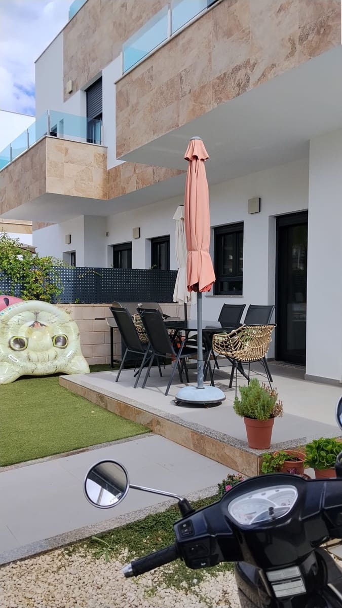 3 bedroom Semi-detached Villa for rent in Polop with pool garage - € 1,800 (Ref: 9321445)