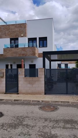 3 Zimmer Doppelhaus zu vermieten in Polop mit Pool Garage - 1.800 € (Ref: 9321445)