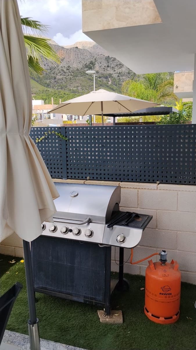 3 bedroom Semi-detached Villa for rent in Polop with pool garage - € 1,800 (Ref: 9321445)