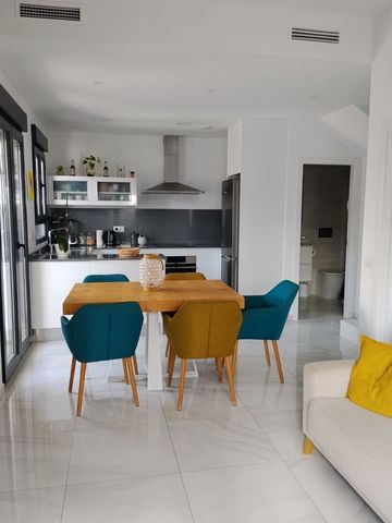 3 Zimmer Doppelhaus zu vermieten in Polop mit Pool Garage - 1.800 € (Ref: 9321445)