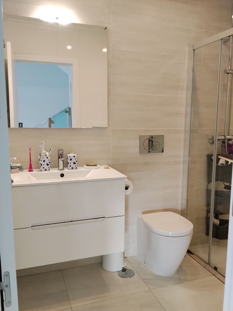 3 bedroom Semi-detached Villa for rent in Polop with pool garage - € 1,800 (Ref: 9321445)
