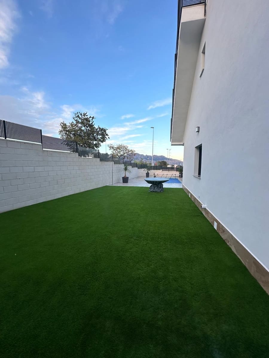 3 makuuhuone Paritalo myytävänä paikassa Polop mukana uima-altaan 
autotalli - 499 000 € (Ref: 9334357)