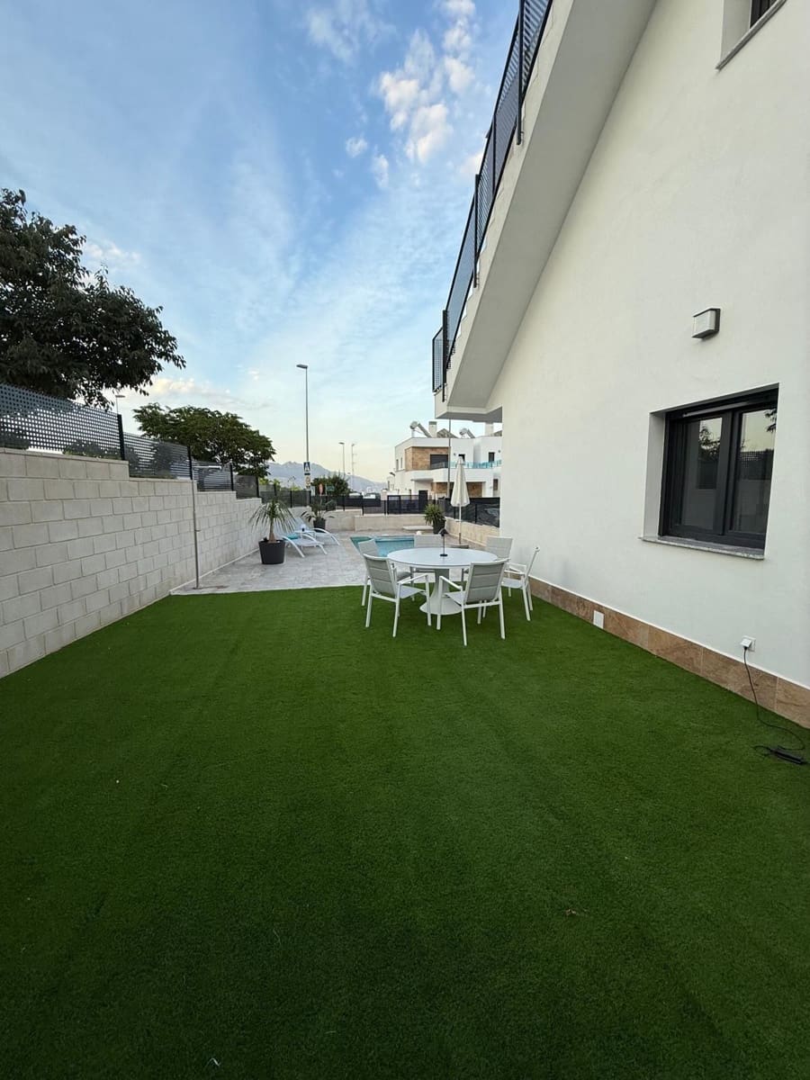 3 makuuhuone Paritalo myytävänä paikassa Polop mukana uima-altaan 
autotalli - 499 000 € (Ref: 9334357)