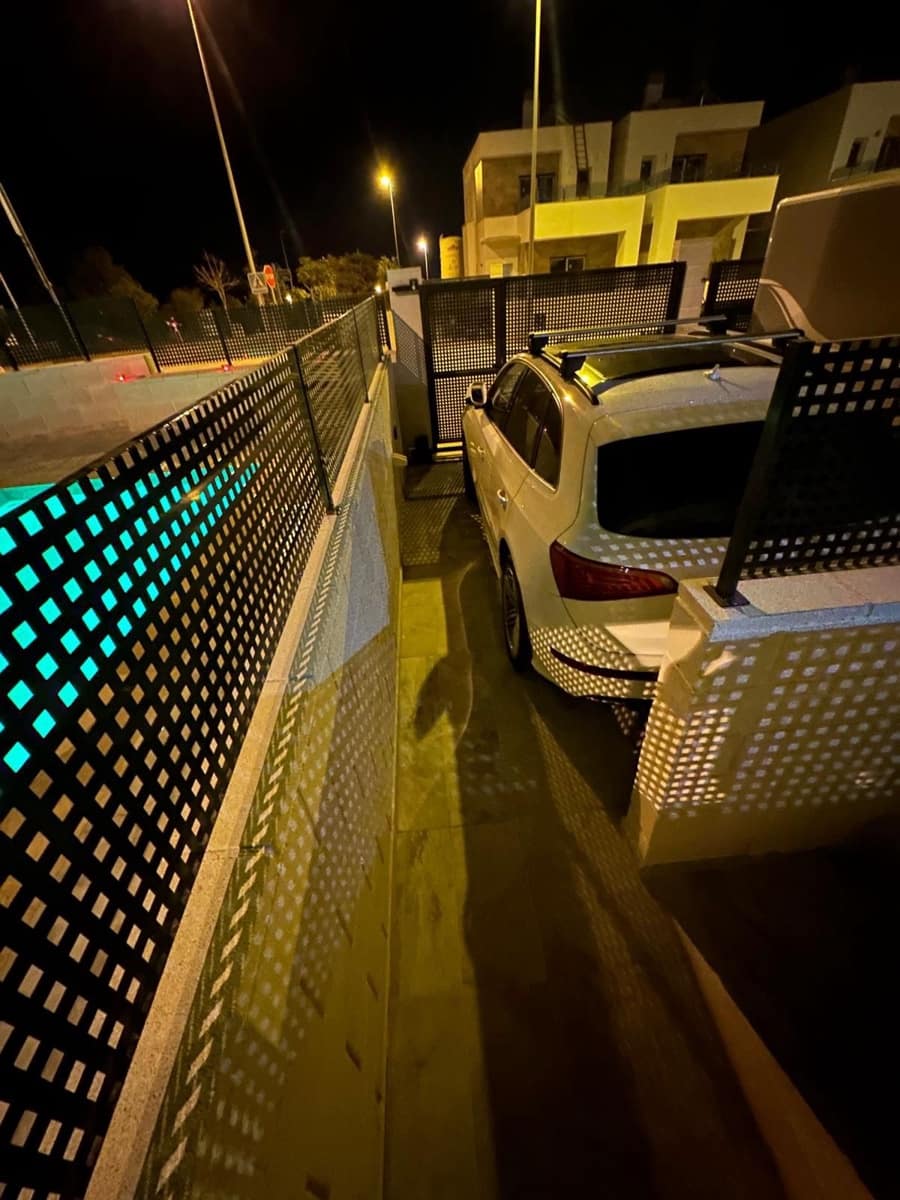 3 makuuhuone Paritalo myytävänä paikassa Polop mukana uima-altaan 
autotalli - 499 000 € (Ref: 9334357)