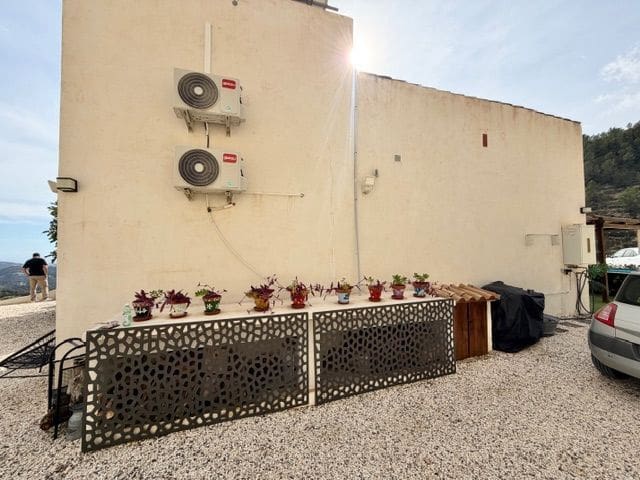 1 soverom Finca/Herregård til salgs i Sella med garasje - € 325 000 (Ref: 9356640)