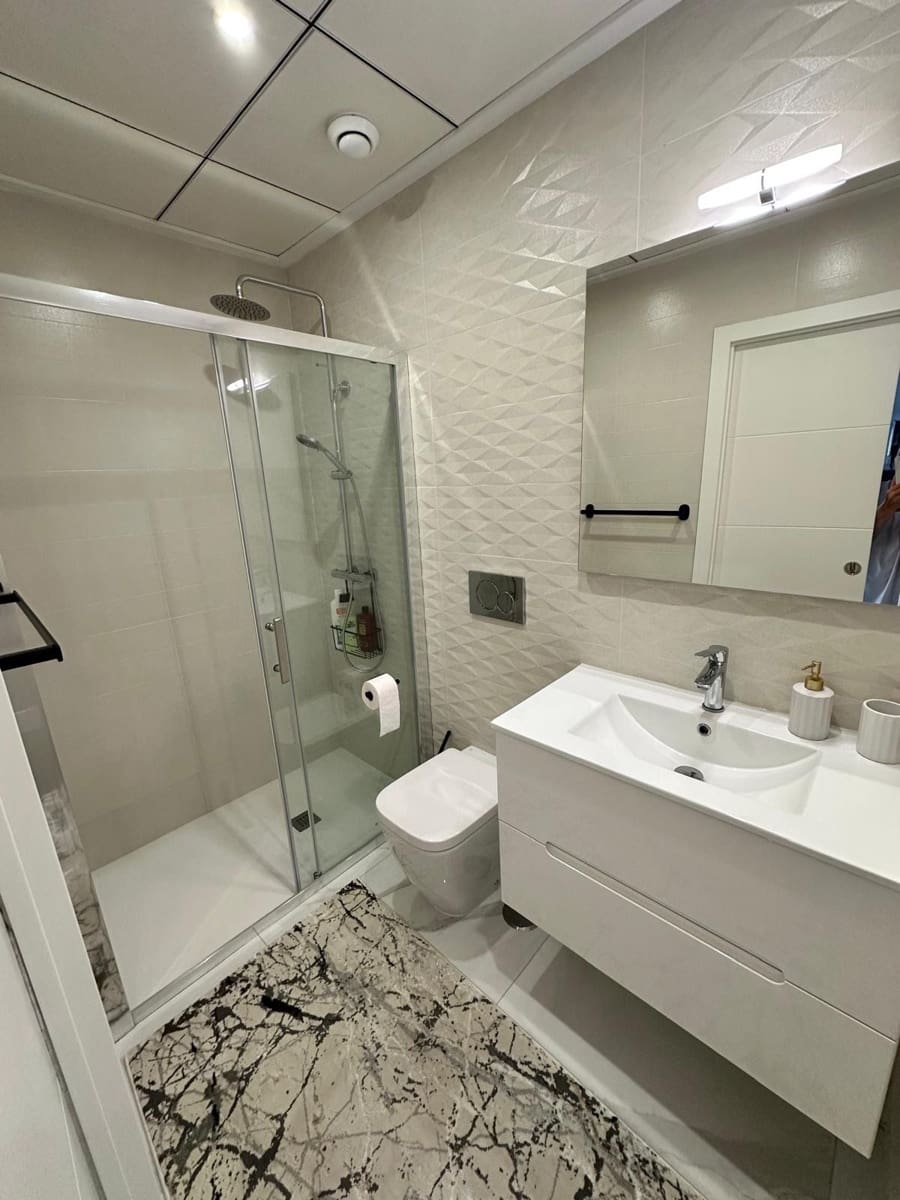 3 soverom Kjedet enebolig til leie i Polop med svømmebasseng garasje - € 2 550 (Ref: 9418882)