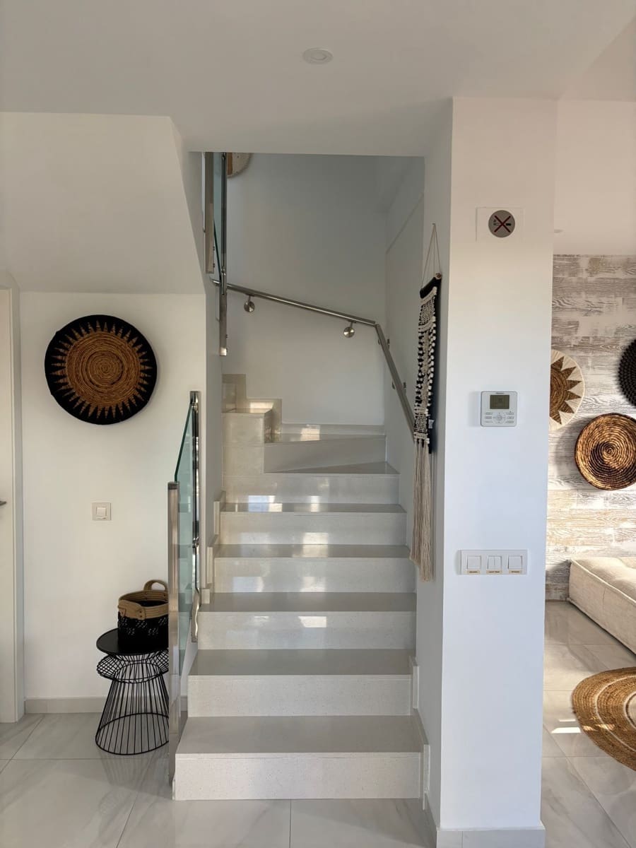 2 camera da letto Villetta Bifamiliare in vendita in Polop con piscina garage - 339.950 € (Rif: 9503810)