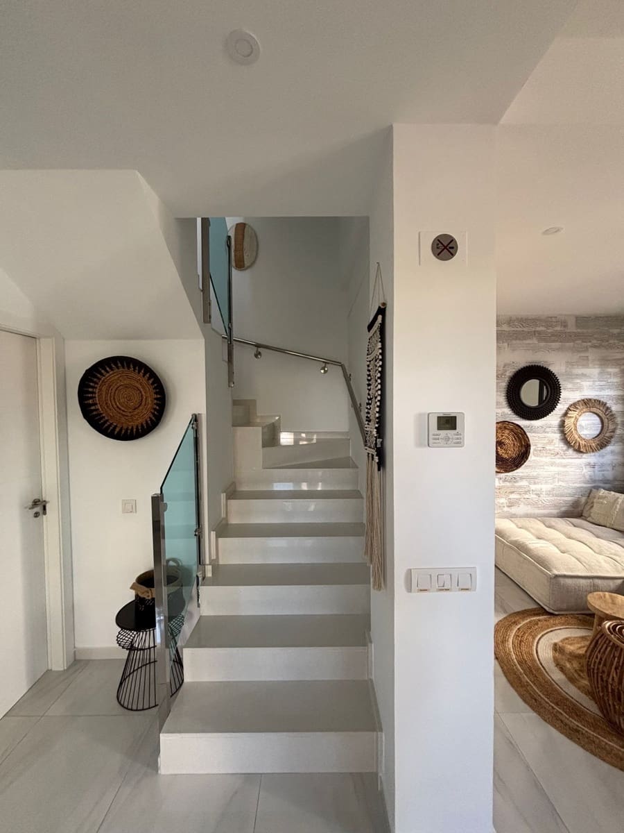 2 camera da letto Villetta Bifamiliare in vendita in Polop con piscina garage - 339.950 € (Rif: 9503810)