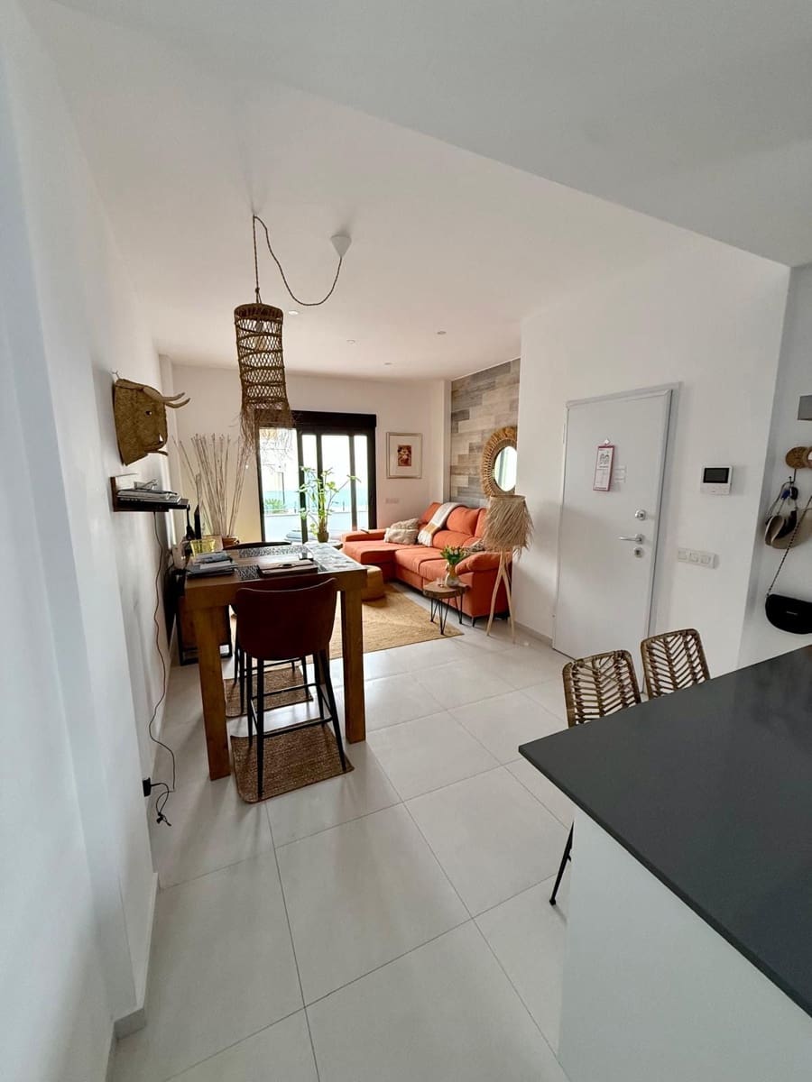 2 bedroom Flat for rent in Polop with pool garage - € 1,550 (Ref: 9610775)