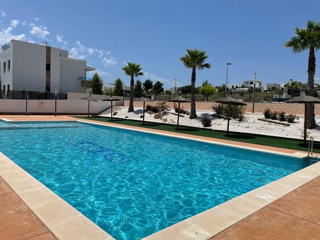 2 bedroom Flat for rent in Polop with pool garage - € 1,550 (Ref: 9610775)