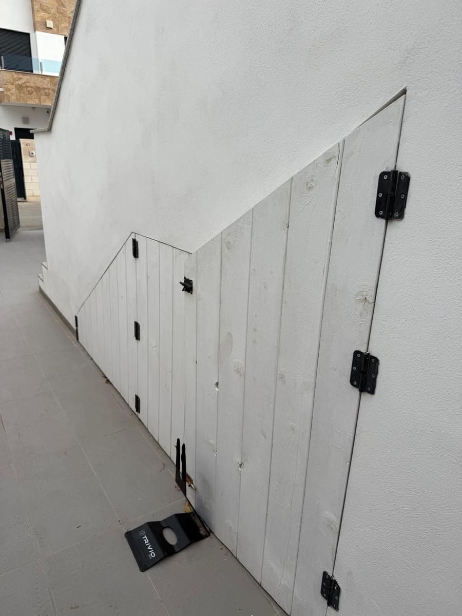 2 bedroom Flat for rent in Polop with pool garage - € 1,550 (Ref: 9610775)