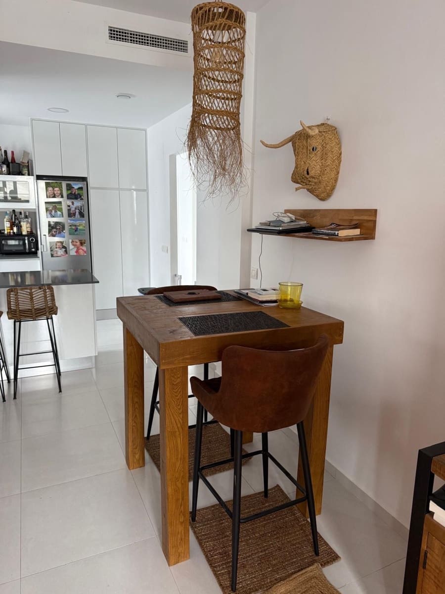 2 bedroom Flat for rent in Polop with pool garage - € 1,550 (Ref: 9610775)