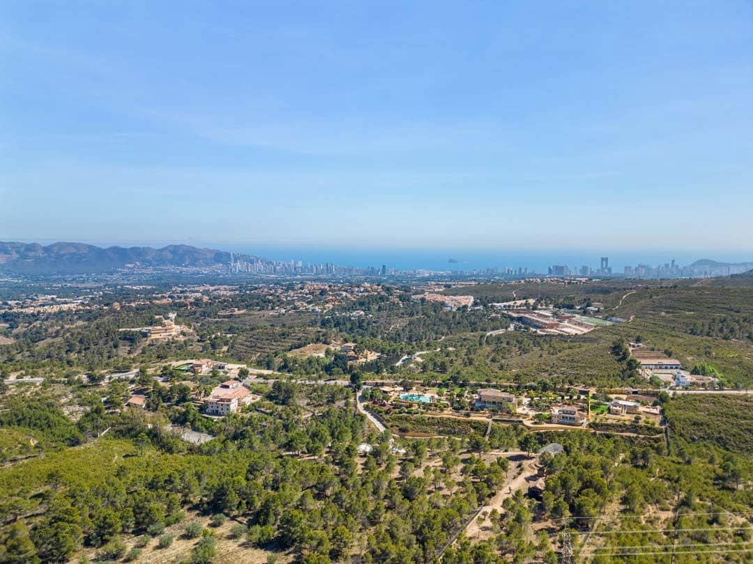 2 bedroom Flat for rent in Polop with pool garage - € 1,550 (Ref: 9610775)