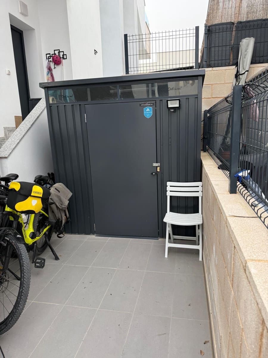 2 bedroom Flat for rent in Polop with pool garage - € 1,550 (Ref: 9610775)