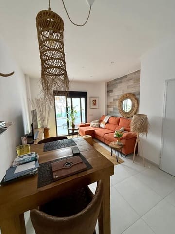 2 bedroom Flat for rent in Polop with pool garage - € 1,550 (Ref: 9610775)