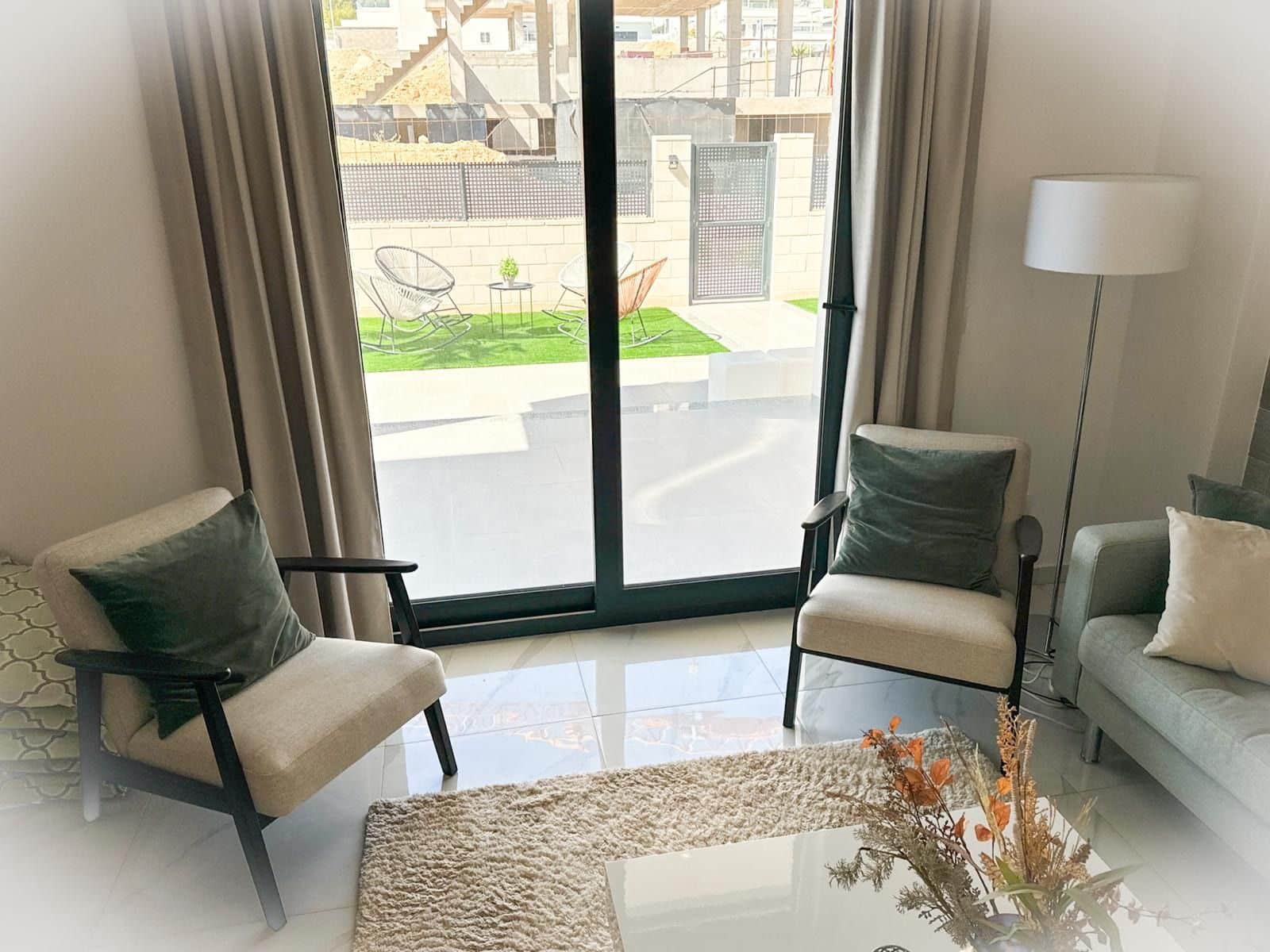 2 bedroom Flat for rent in Polop with pool garage - € 1,550 (Ref: 9610776)