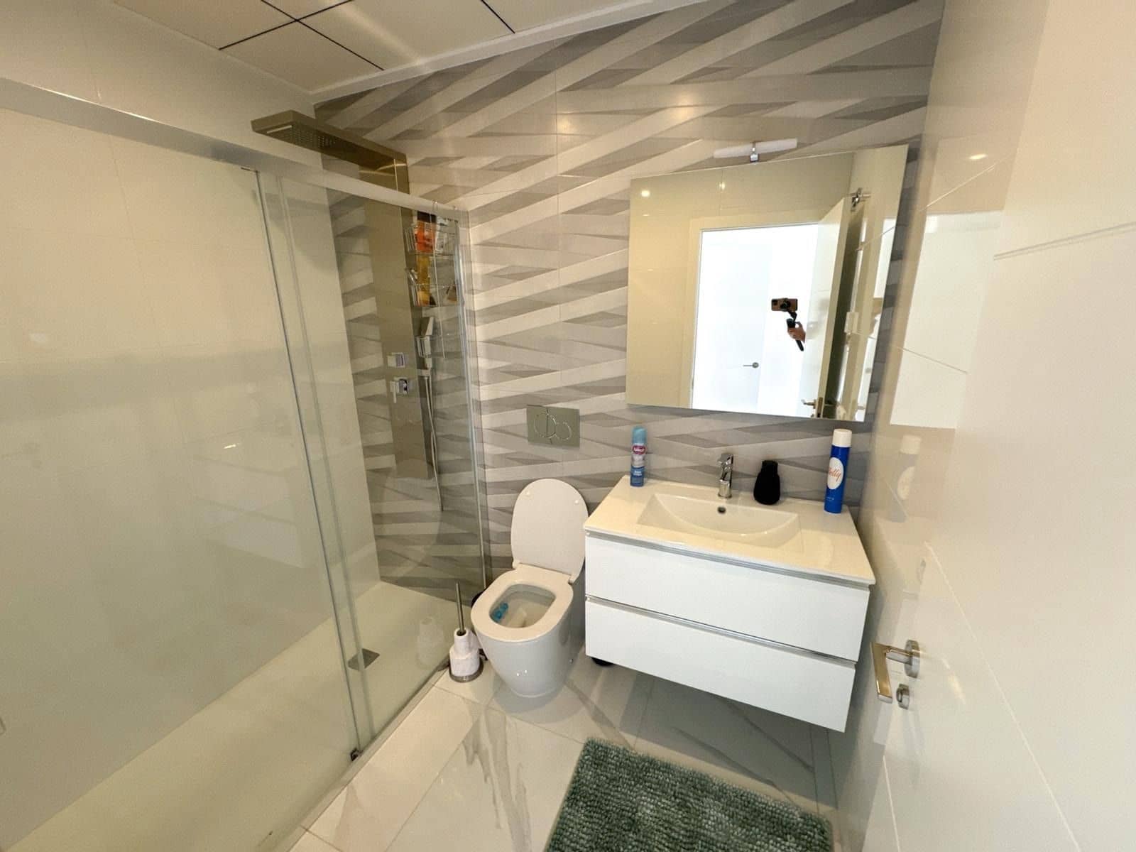 2 bedroom Flat for rent in Polop with pool garage - € 1,550 (Ref: 9610776)