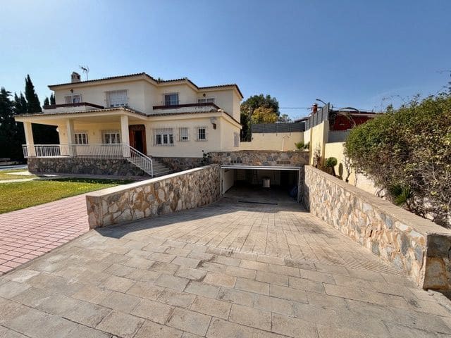 5 makuuhuone Huvila myytävänä paikassa San Juan de Alicante / Sant Joan d'Alacant mukana 
autotalli - 795 000 € (Ref: 9651191)