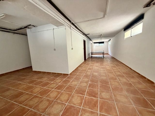 5 makuuhuone Huvila myytävänä paikassa San Juan de Alicante / Sant Joan d'Alacant mukana 
autotalli - 795 000 € (Ref: 9651191)