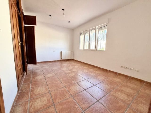 5 makuuhuone Huvila myytävänä paikassa San Juan de Alicante / Sant Joan d'Alacant mukana 
autotalli - 795 000 € (Ref: 9651191)