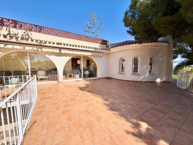 3 sovrum Villa till salu i La Nucia med pool garage - 495 000 € (Ref: 9731645)