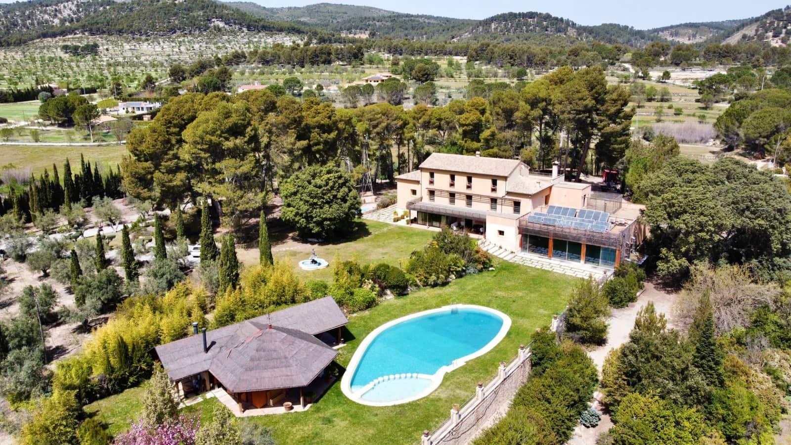 9 slaapkamer Villa te koop in Alcoy / Alcoi met zwembad garage - € 1.895.000 (Ref: 9861510)