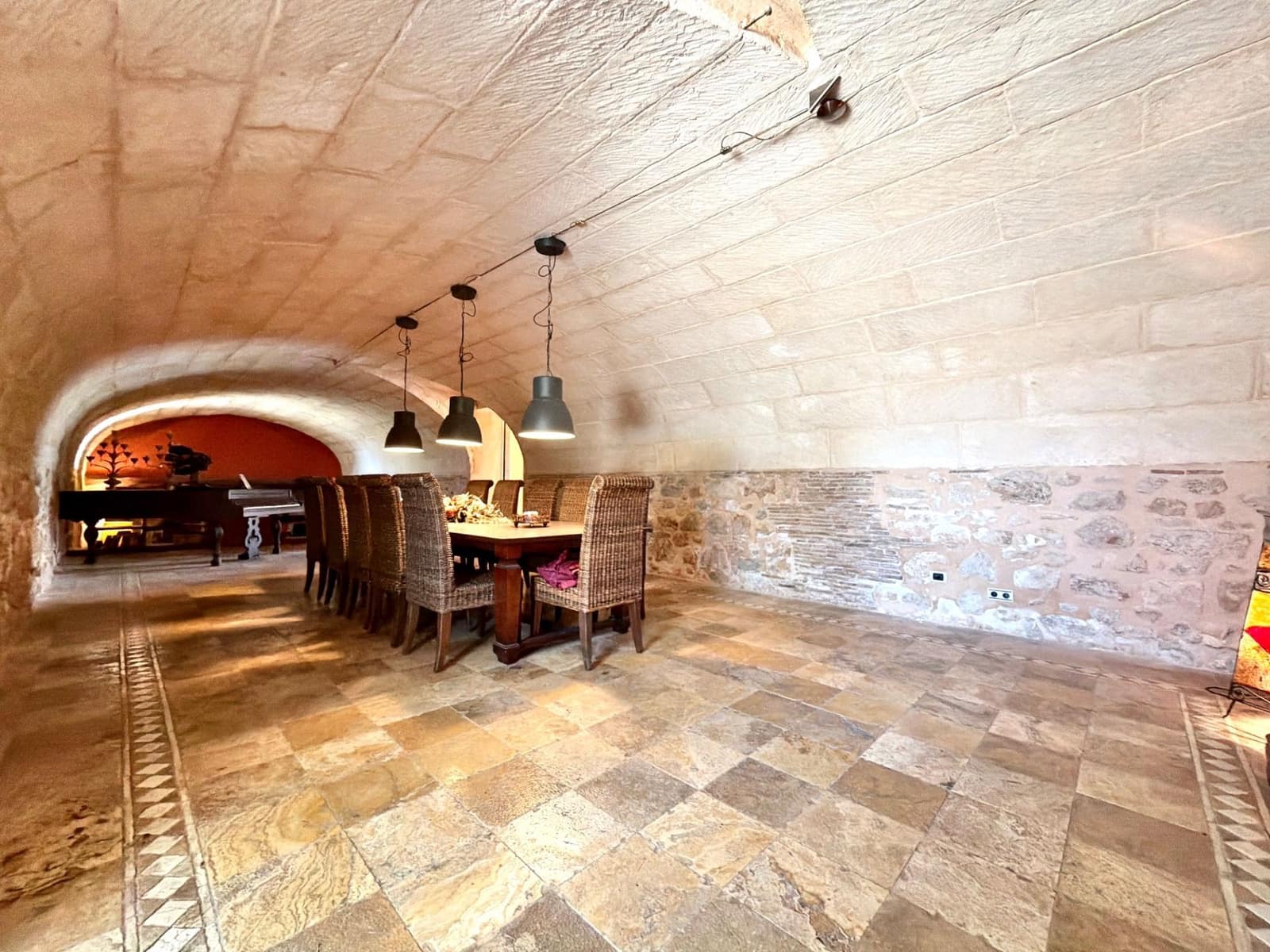 9 slaapkamer Villa te koop in Alcoy / Alcoi met zwembad garage - € 1.895.000 (Ref: 9861510)