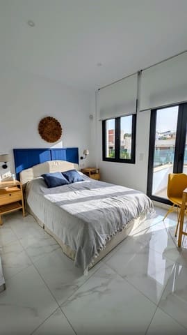 2 makuuhuone Paritalo vuokrattavana paikassa Polop mukana uima-altaan 
autotalli - 1 700 € (Ref: 9976751)